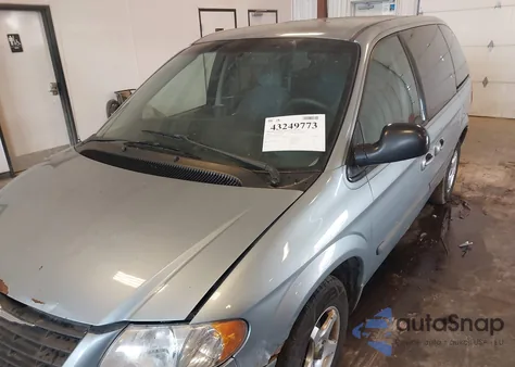 2006 Chrysler Town & Country из США, поврежденный, VIN 1A4GP45R66B746940